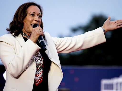 Kamala Harris propone tres fechas para debatir y J.D. Vance trolea a los demócratas