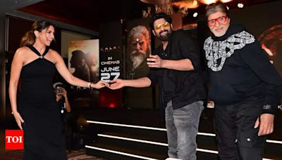 Prabhas says Amitabh Bachchan doesn’t let him touch his feet, Big B responds, 'We touch each other’s feet' | Hindi Movie News - Times of India