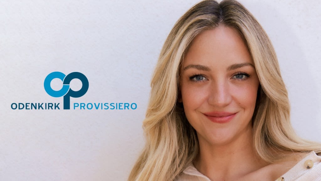 ‘The Bear’s Abby Elliott Signs With Odenkirk Provissiero Entertainment