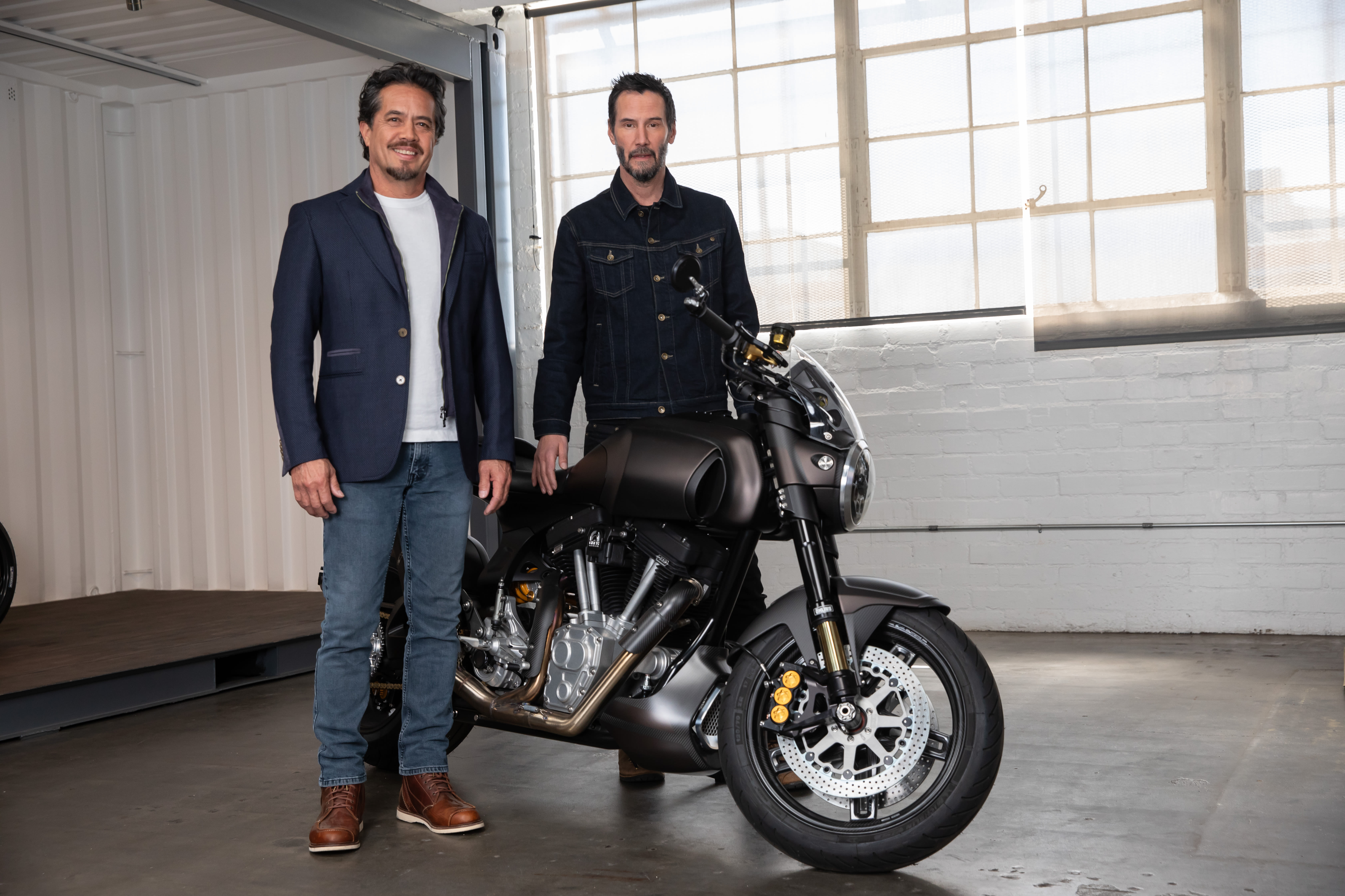 Keanu Reeves & Gard Hollinger Docuseries ‘The Arch Project’ Greenlighted By Roku