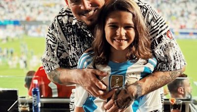 Residente festejó la Copa América de la Selección: "Mi equipo es todo lo que haga feliz a mi hijo"