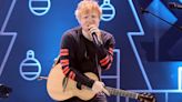 Ed Sheeran critica governo por apoiar banqueiros em vez de bandas