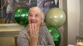 Woman eating at Ralph’s on the Park gets surprised with diamond, emerald ring