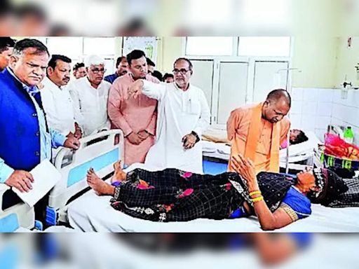 CM meets injured persons & victims’ kin, reviews probe | Lucknow News - Times of India