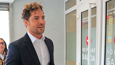 Las imágenes más emotivas de David Bisbal junto a su padre: "¡Qué bonitos son los besos de los abuelos!"