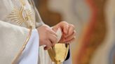Iglesia católica en investigación: sacerdotes acusados de abusar sexualmente de casi 2,000 menores en Illinois