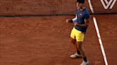 Carlos Alcaraz se convirtió en el tenista más joven en llegar a finales de Grand Slam en las tres superficies