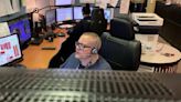 911 dispatchers needed as center battles turnover