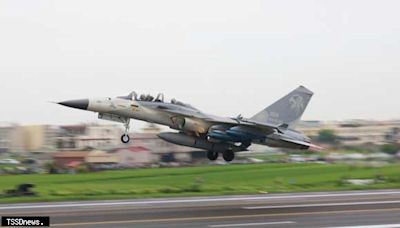 IDF經國號戰機首飛35週年 漢翔：國防自主國機國造驕傲