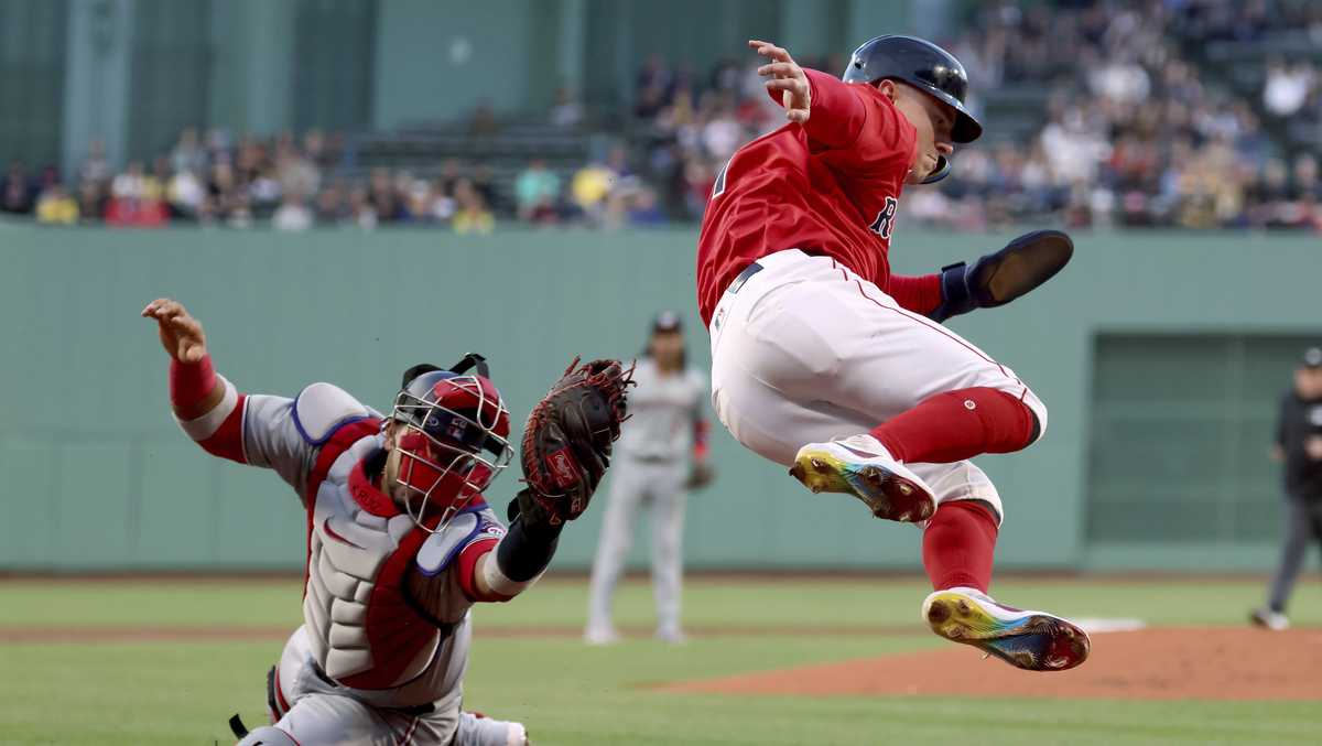 Red Sox struggle to score, fall to Nationals at Fenway