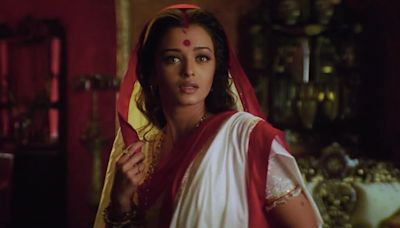 Throwback Thursday: Sanjay Leela Bhansali Used Two Sarees For Paro's Climax In 'Devdas'