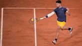 Carlos Alcaraz makes confident start at French Open, Naomi Osaka advances