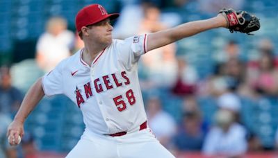 Former Auburn pitcher historically good in his first MLB start