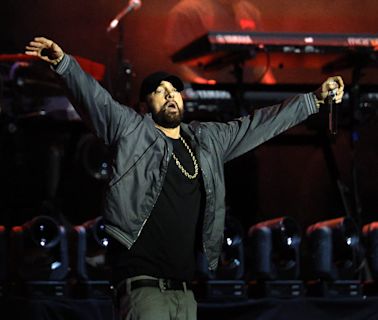 Eminem Performs ‘Houdini,’ ‘Lose Yourself’ During Crawford vs. Madrimov Boxing Match at Los Angeles’ BMO Stadium