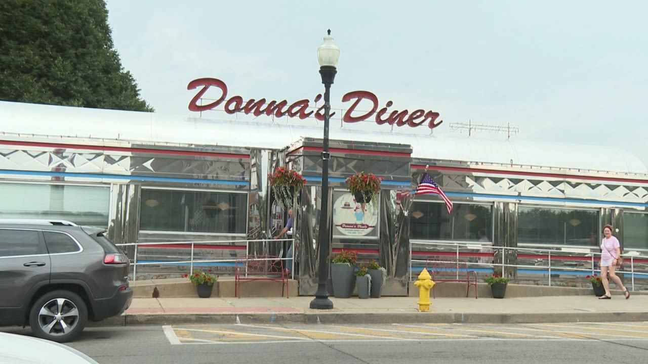 Sharon retro diner looking for new ownership