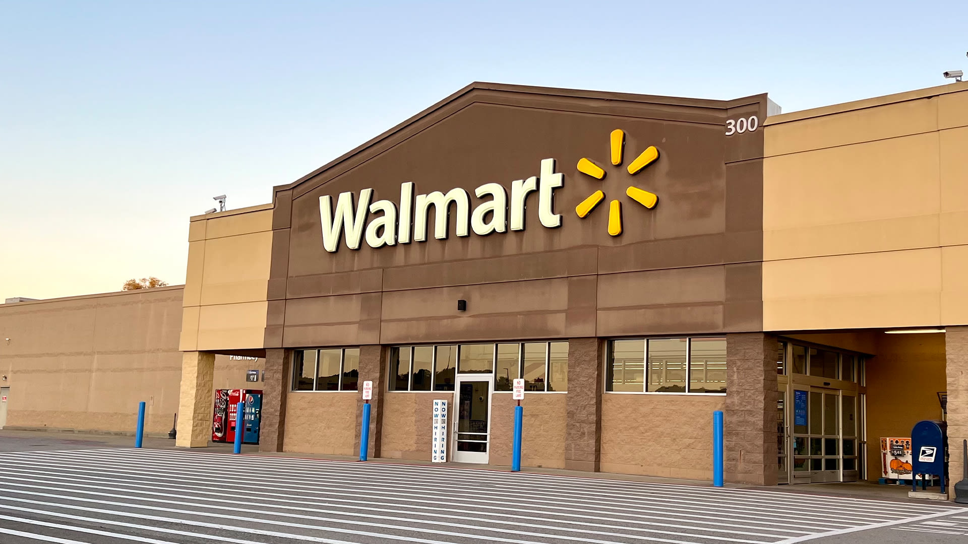 Walmart shoppers cry as pens & energy drinks locked after self-checkout change