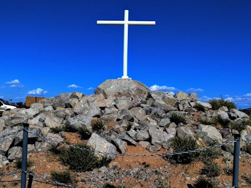 Mojave Cross finally finds a safe, permanent place in the San Bernardino County desert