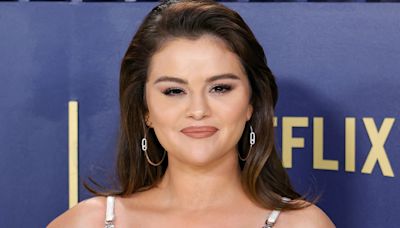 Selena Gomez warns 'girls are mean' and 'competitive'