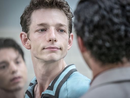 Mike Faist Caught Steven Spielberg ‘Sweating’ on ‘West Side Story’ Set: ‘He Was Stressing Out’