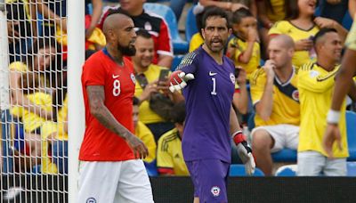 Claudio Bravo se desahoga y lanza una potente reflexión: “Uno ve a Arturo Vidal...”