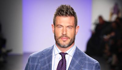 Jesse Palmer Analyzes Love Life of Football Fan on Broadcast: In the ‘Friend Zone’