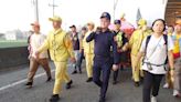 臺西警總動員迎粉紅超跑 警友辦事處貼心致贈後勤補給