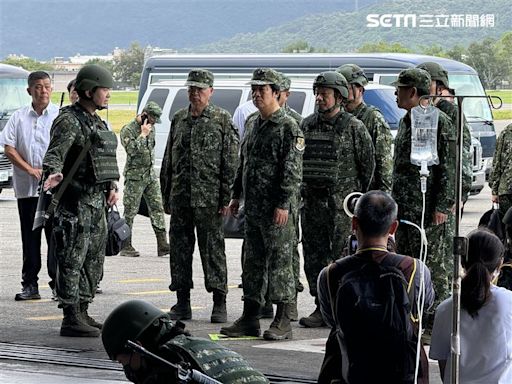 漢光40／花蓮空軍基地檢傷分類演練 賴清德穿軍服視導、頒發加菜金