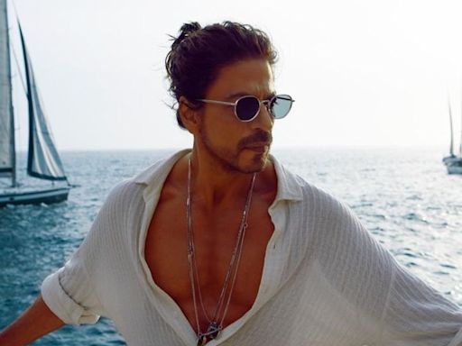 Shah Rukh Khan rushing to the US for an emergency surgery? Here’s the truth