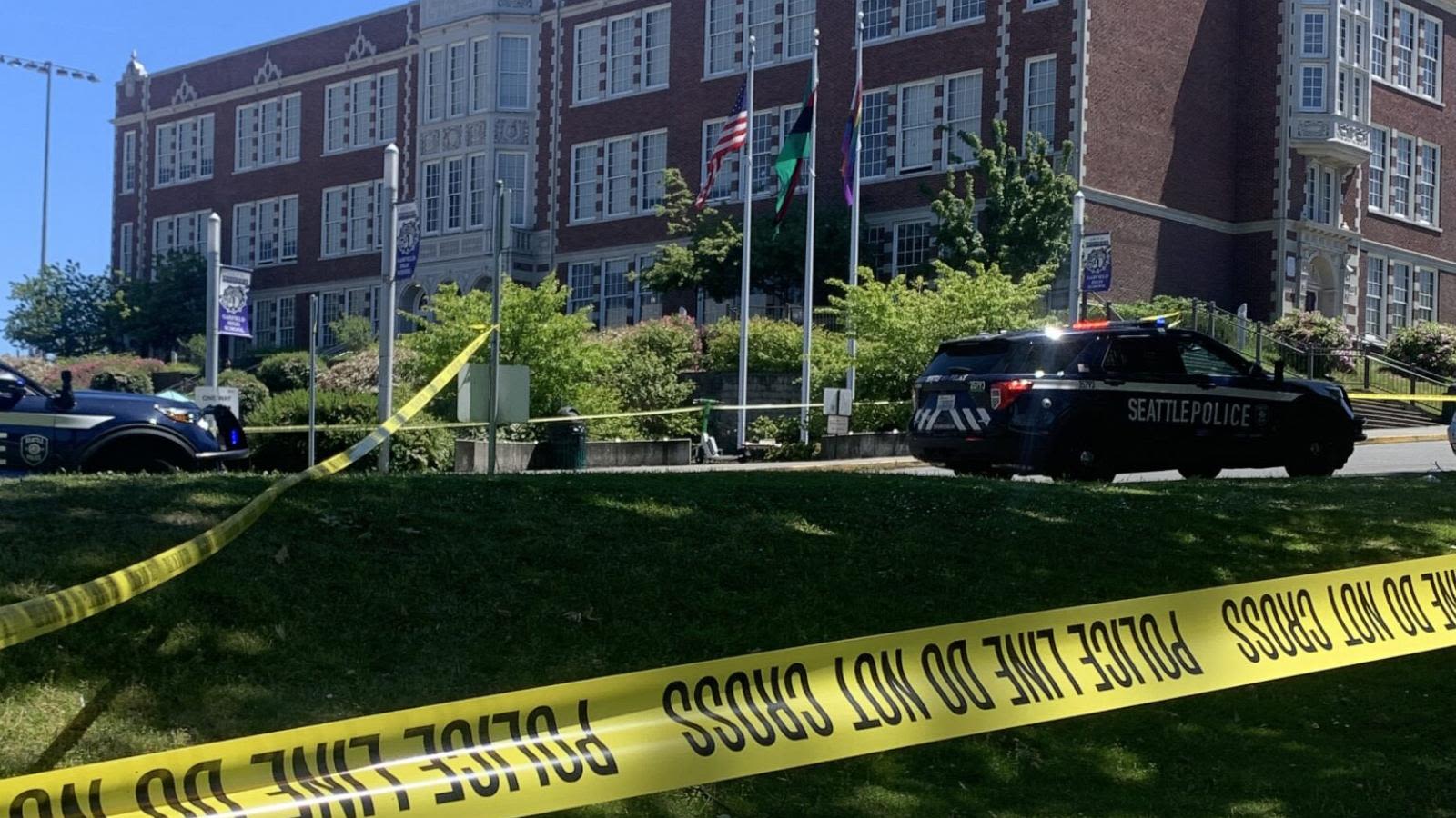 17-year-old fatally shot while trying to break up a fight outside Seattle high school: Police