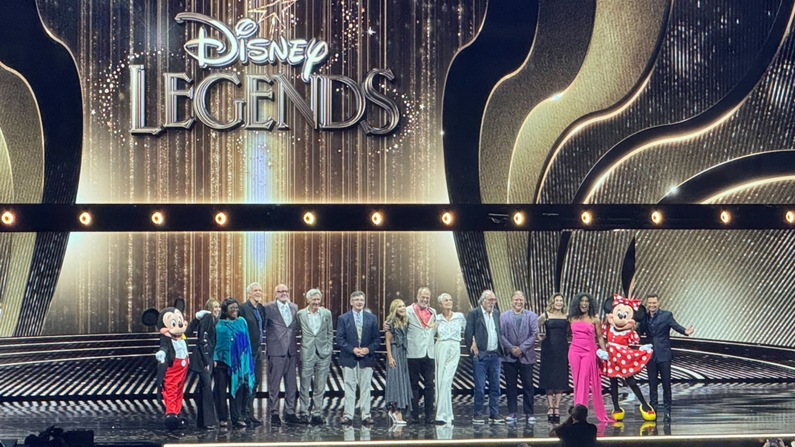 D23 Recap: Harrison Ford, Jamie Lee Curtis, Kelly Ripa honored as Disney legends