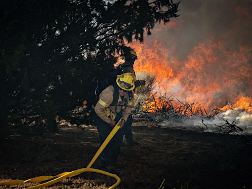 Maps show where wildfires are spreading in California