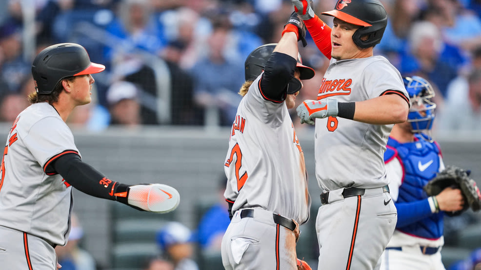 Mountcastle hits 2 HRs, Norby gets first career HR and Orioles rout Blue Jays 10-1