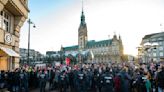 Thousands brave cold in Hamburg to protest far-right extremism