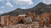 Saliendo de los escombros de Marruecos, embarazada, asustada y sin hogar