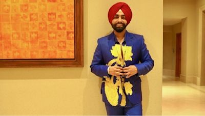 Bad Newz: Ammy Virk Surprises Young Fan With A Special Gift At Promotional Event, DEETS