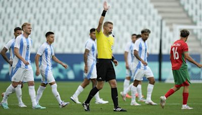 Messi estalla tras escándalo del VAR en Argentina-Marruecos por los Juegos Olímpicos - El Diario NY