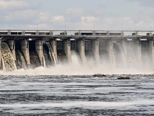 Ucrania asegura que la central hidroeléctrica de Dnipró está en "estado crítico" tras el ultimo ataque ruso
