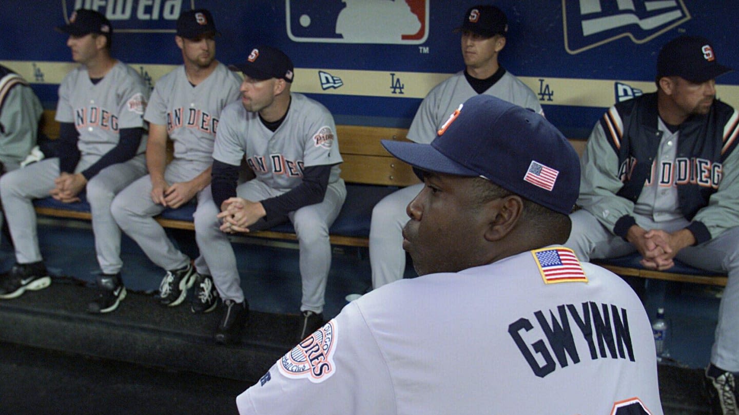 Padres' Tony Gwynn Featured on New Mural in La Jolla