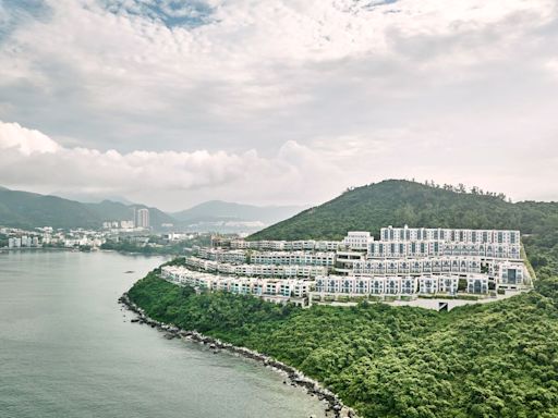 Sale of 82 Luxury Homes in Hong Kong Collides With Sinking Market