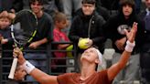 Holger Rune tuvo un brote de furia antes de eliminar a Novak Djokovic en el Masters 1000 de Roma
