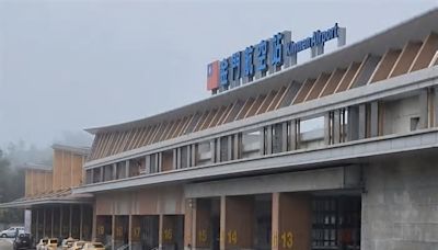 快新聞／金門航空站「蜜蜂襲擊旅客」2人傷 華信班機起飛遭延誤