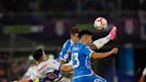¿El mejor gol de la UC ante la U? Leyendas cruzadas elevan a Zampedri en la historia de los Clásicos Universitarios - La Tercera