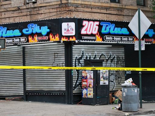 Boy, 16, arrested for Manhattan shooting that left 2 dead, wounded bystander