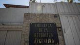 Argentina mantiene la alerta roja en embajadas y fronteras - Diario Hoy En la noticia