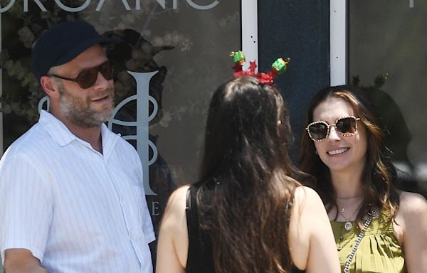 Seth Rogen Seen at Ariana Madix, Katie Maloney's Sandwich Shop