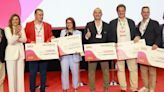 Premio a la agencia La Playa por su labor solidaria