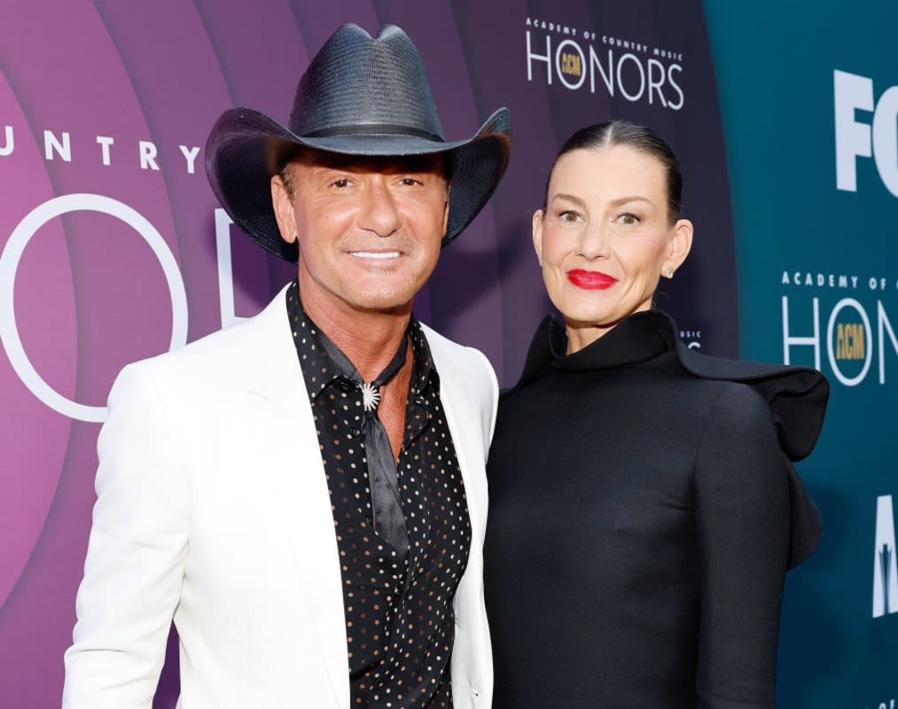 Tim McGraw and Faith Hill's Daughter Audrey Is 'Mama's Mini' in 'Stunning' Holiday Throwback Photo