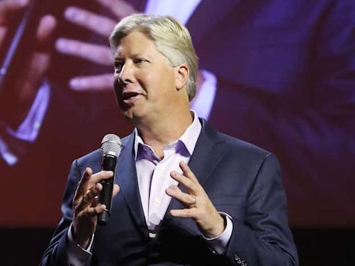 Gateway Church founder Robert Morris accused of past abuse. Could he be charged?