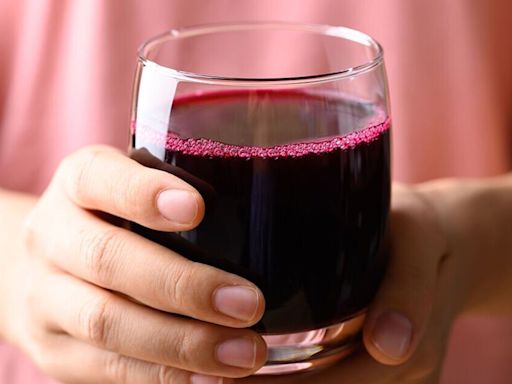 Study shows juice can slash blood pressure and protect heart