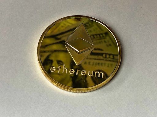 Ethereum ETFs seeing new demand despite outflows from Grayscale ETHE